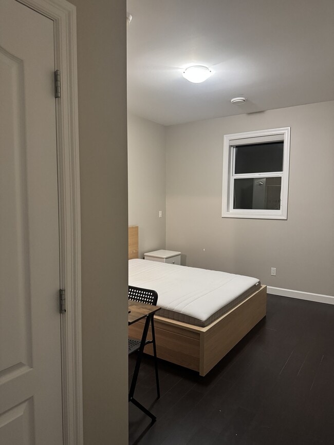 5650 Elsom Ave in Delta, BC - Building Photo - Building Photo