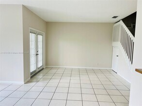 1647 Hawthorne Pl in Wellington, FL - Foto de edificio - Building Photo