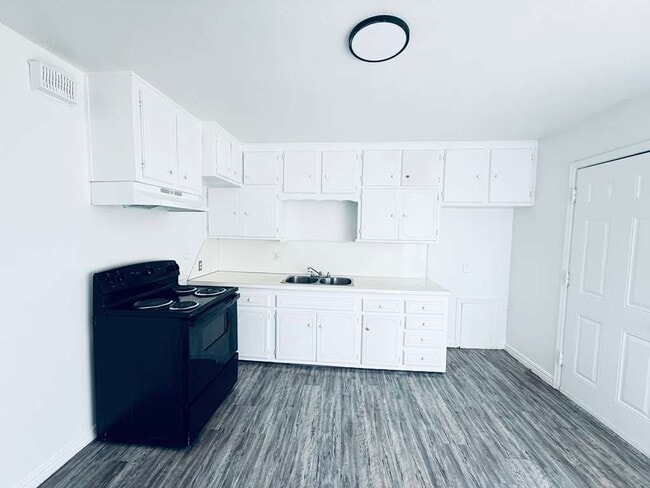 636 NE 34th St in Oklahoma City, OK - Building Photo - Building Photo