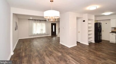 1711 Brentwood Pl in Clementon, NJ - Building Photo - Building Photo