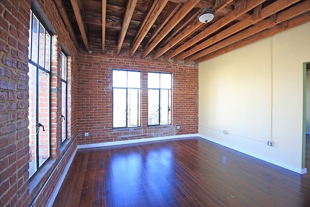 2515-2521 San Pablo Ave in Oakland, CA - Building Photo - Interior Photo