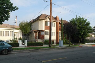 1108 N Columbus Ave in Glendale, CA - Building Photo