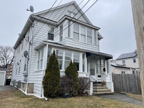 45 Randolph St in Stratford, CT - Building Photo - Building Photo