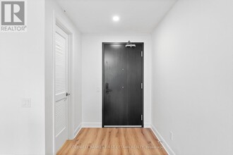 115 Echo Dr in Ottawa, ON - Building Photo - Building Photo