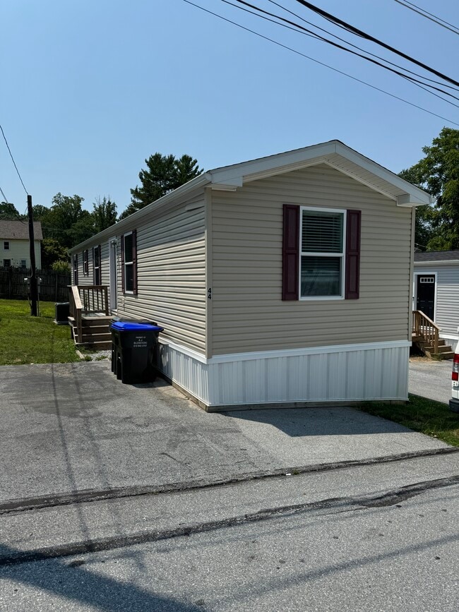305 W Uwchlan Ave, Unit Lot 44