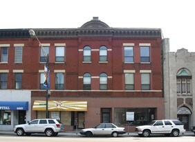 2863-2865 N Clark St in Chicago, IL - Building Photo