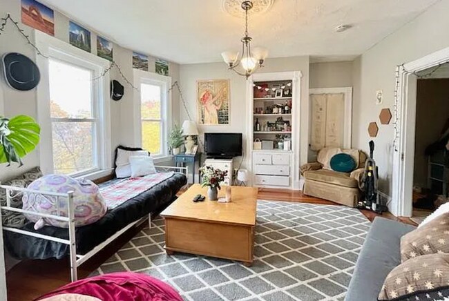 79 Wensley St, Unit 2 in Boston, MA - Building Photo - Building Photo