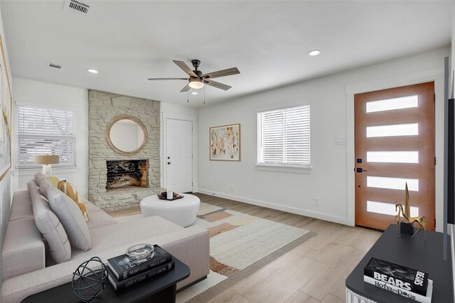 property at 1402 Valleyridge Cir