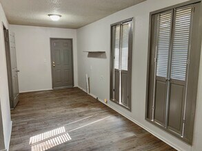 1160 Van Zandt St in Paris, TX - Building Photo - Building Photo