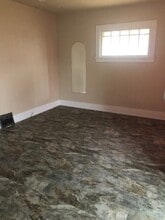 649 E Oregon St in Evansville, IN - Building Photo - Building Photo