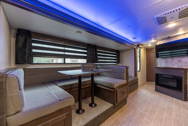 1905 W St Louis St in Tampa, FL - Foto de edificio - Building Photo