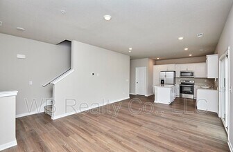 9598 Capstone Ct in West Des Moines, IA - Building Photo - Building Photo