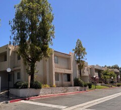 69155 Dinah Shore Dr in Cathedral City, CA - Building Photo - Building Photo