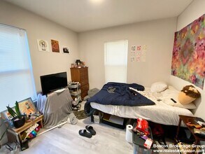 113 Hillside St, Unit 1 in Boston, MA - Building Photo - Building Photo