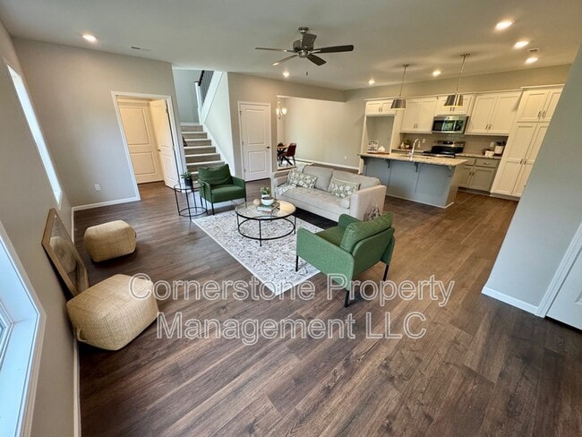 801 Highland Dr in Edwardsville, KS - Building Photo - Building Photo