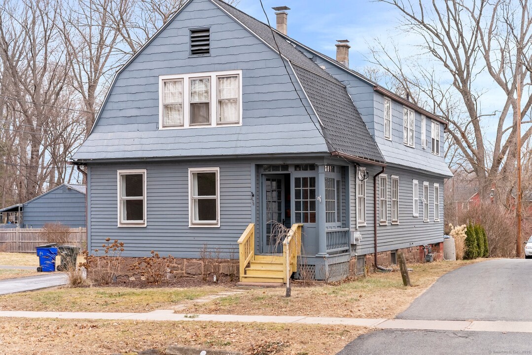 476 Main St in Wethersfield, CT - Building Photo