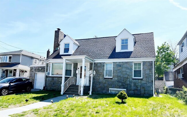 property at 35 Hicks St