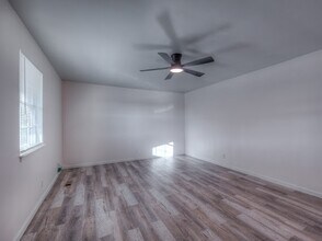 1131 S 124th E Ave in Tulsa, OK - Building Photo - Building Photo