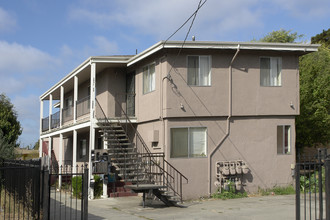 8719-8723 Hillside St in Oakland, CA - Building Photo - Building Photo