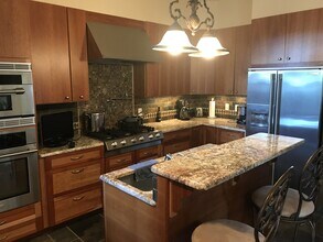 550 Summit Ave in St. Paul, MN - Building Photo - Building Photo