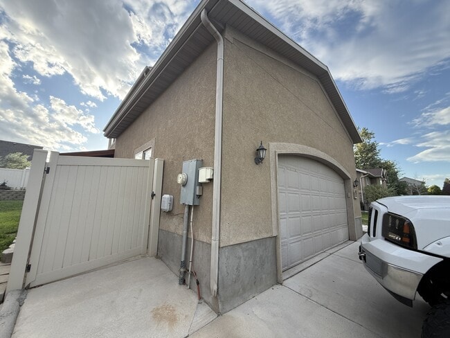 7691 Willow Walk Ln in Eagle Mountain, UT - Building Photo - Building Photo