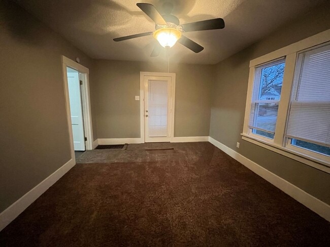 2506 Clara Ave in Fort Wayne, IN - Building Photo - Building Photo