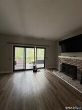 132 Farmington Chase Crescent in Farmington, CT - Building Photo - Building Photo