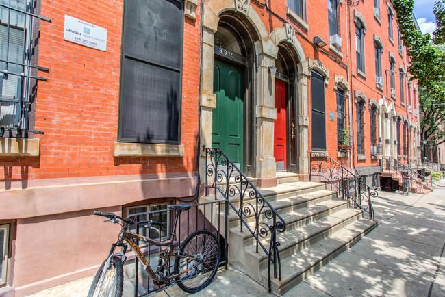 University City Associates in Philadelphia, PA - Foto de edificio - Building Photo