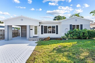 1236 N Victoria Park Rd in Fort Lauderdale, FL - Building Photo - Building Photo