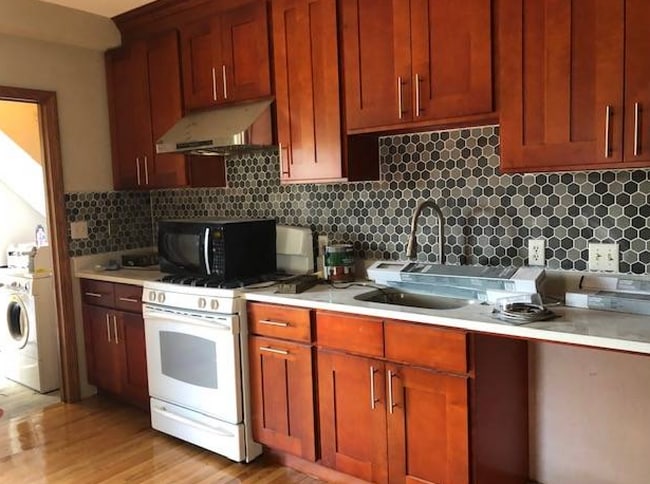 property at 1127 Chestnut St