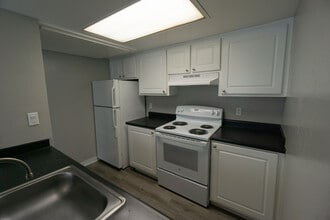 Greenback Gardens in Citrus Heights, CA - Foto de edificio - Building Photo