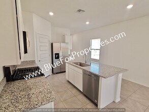 9380 W Huisache Trail in Marana, AZ - Building Photo - Building Photo