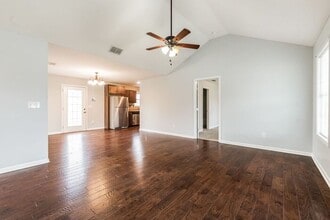 309 N College St in Tullahoma, TN - Building Photo - Building Photo