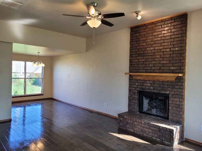 4908 Republic Dr in Oklahoma City, OK - Foto de edificio - Building Photo