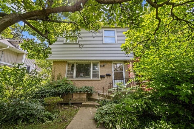 property at 2490 Green Bay Rd