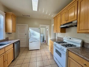 500-500 N Oakland Ave in Pasadena, CA - Building Photo - Building Photo