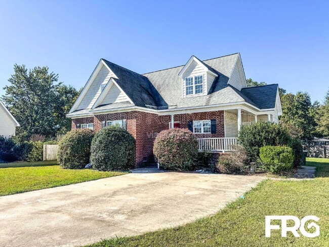 2426 Pinetops Dr in Winterville, NC - Building Photo - Building Photo