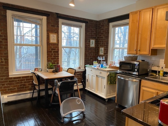 84 Browne St, Unit 2, Unit 2