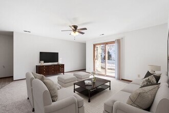 Fairfield Apartments in Elkhorn, WI - Building Photo - Building Photo