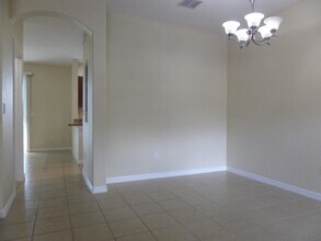 322 Lake Monterey Cir in Boynton Beach, FL - Building Photo - Building Photo