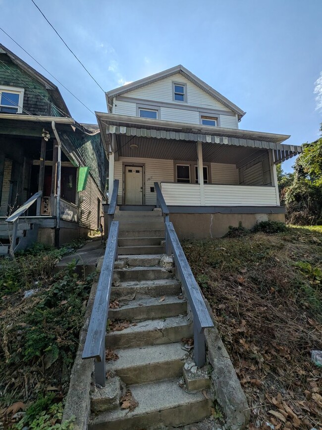 property at 1813 Converse St
