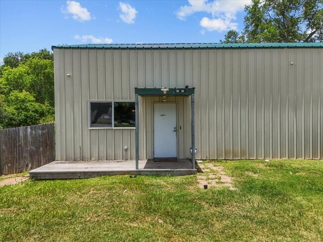 6602 Prino Rd in Hitchcock, TX - Building Photo - Building Photo
