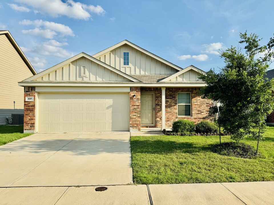 337 Blue Crow Ln in Haslet, TX - Foto de edificio