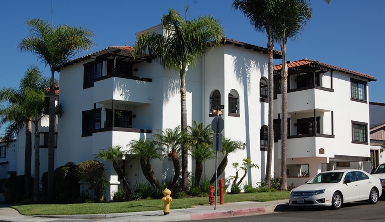 166 Avenida Serra in San Clemente, CA - Foto de edificio