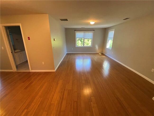 500 Mendon Rd in Cumberland, RI - Building Photo - Building Photo