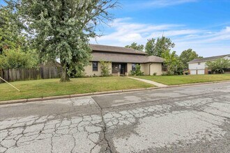 4524 NW 60th St in Oklahoma City, OK - Building Photo - Building Photo