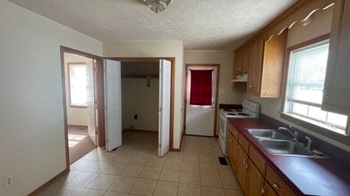 101 N Linden Ave in Highland Springs, VA - Building Photo - Building Photo