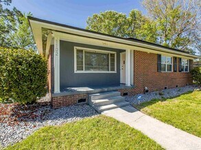 1102 E Texar Dr in Pensacola, FL - Building Photo - Building Photo