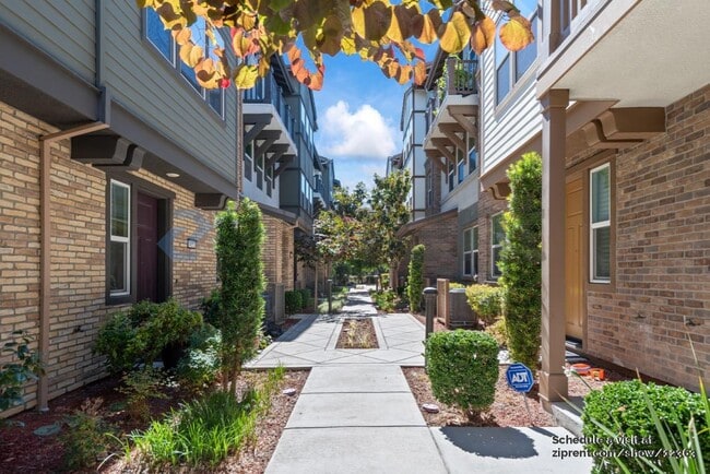 4062 Kinsale St in Dublin, CA - Building Photo - Building Photo