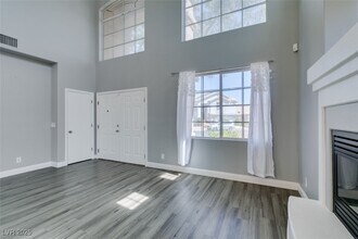 9157 S Sleeping Tree St in Las Vegas, NV - Building Photo - Building Photo